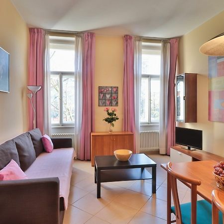 Wonderful Apartment In Vinohrady Прага Екстериор снимка
