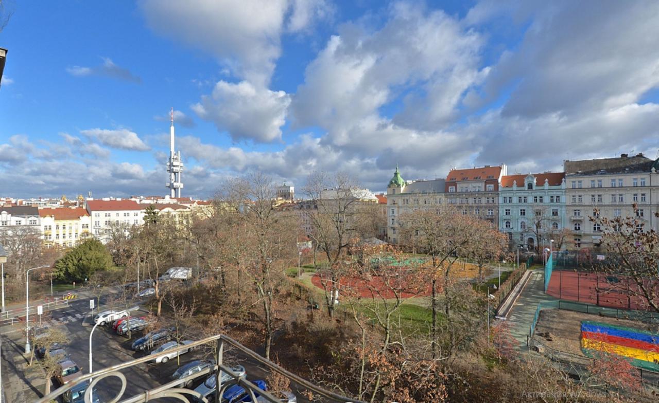Wonderful Apartment In Vinohrady Прага Екстериор снимка