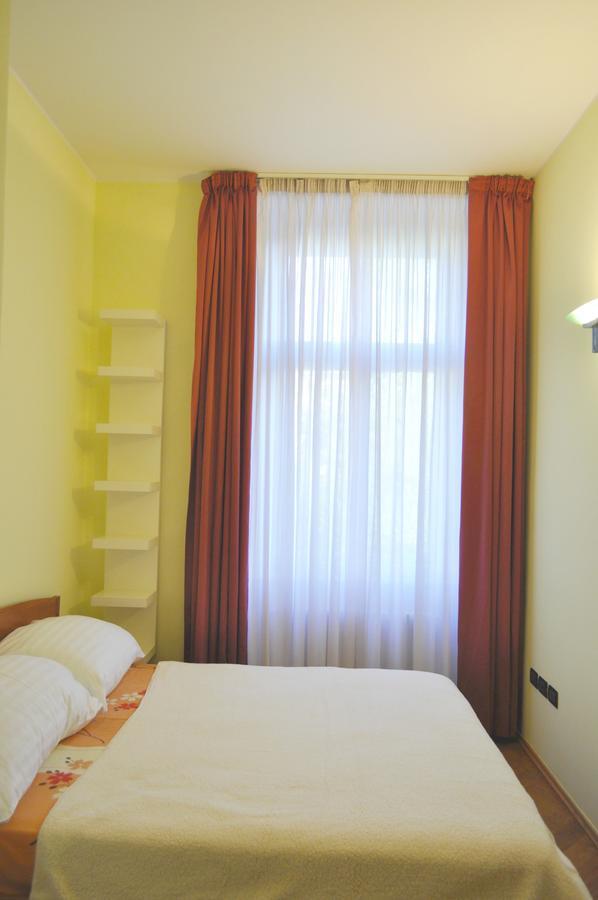 Wonderful Apartment In Vinohrady Прага Екстериор снимка