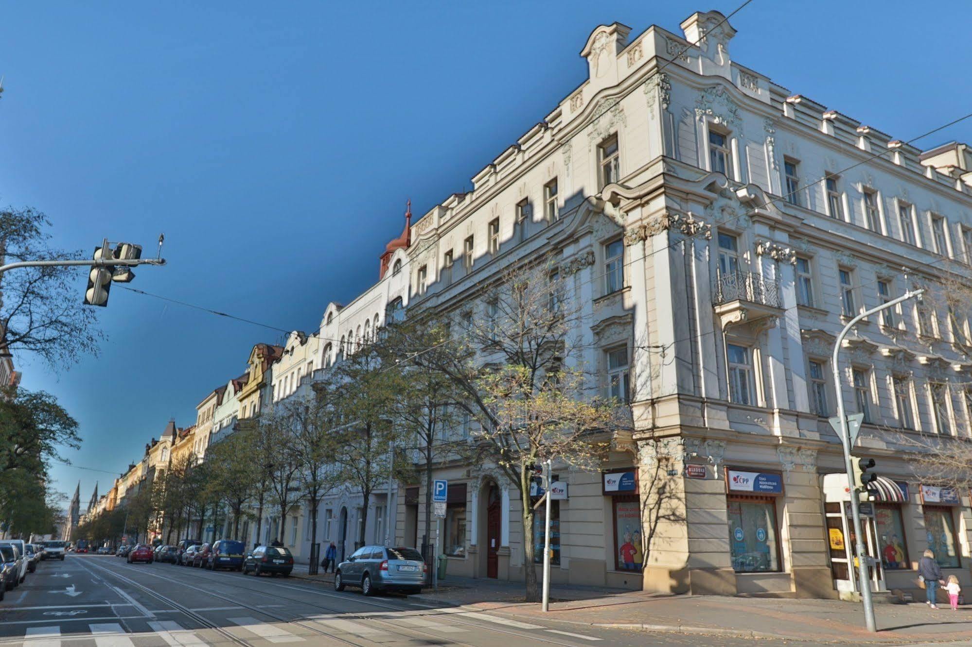 Wonderful Apartment In Vinohrady Прага Екстериор снимка